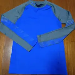 UNDER ARMOUR 長袖シャツ