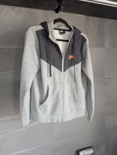 ナイキ！正規品ジップアップパーカー春、秋、冬用