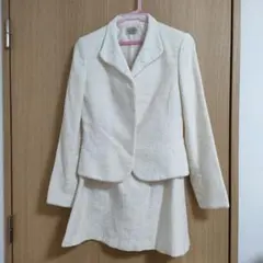 Aylesbury　ホワイト　スカートスーツ　セレモニースーツ　ママスーツ