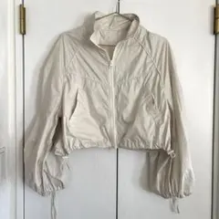w closet ベージュ ショート丈 ブルゾンのサムネイル
