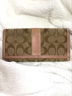 Coach 長財布 ブラウンとピンク