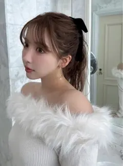 GRL 三上悠亜 ホワイト オフショルダー ファー付きニット　an1271