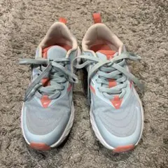 Reebok ランニングシューズ ライトブルー/ピンク