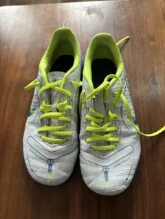 Nike サッカーシューズ ホワイト/ライムグリーン