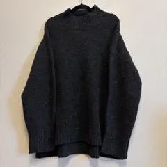 GU 濃いグレー　ニット　XL