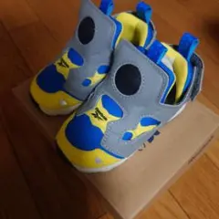 ☆未使用品☆Reebok キッズスニーカー グレー/イエロー/ブルー