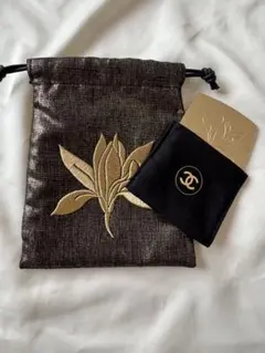 CHANEL SUBLIMAGE ミラー 巾着付きのサムネイル