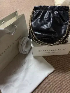 CHARLES & KEITH ドゥオ チェーンハンドルツーウェイバックパック