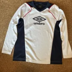 umbro 長袖プラクティスシャツ ホワイト ネイビー140のサムネイル