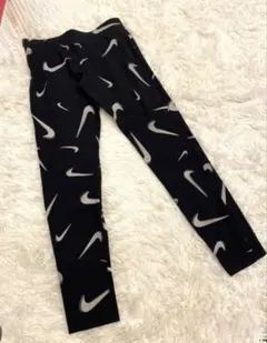 【美品】Nike ロゴパターン レギンス 黒