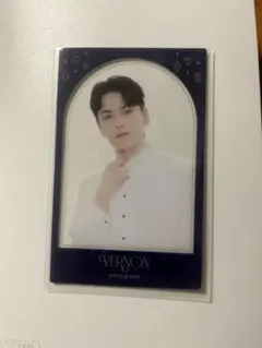 seventeen museum アクリルカード　バーノン