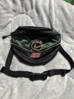 Supreme x Nike ボディバッグ