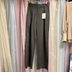 オフィスカジュアル スラックス