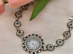 【ヴィンテージ風デザイン】ストーン装飾付き ブレスレットウォッチ