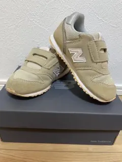 Item thumbnail for item 12d4b66c-fc97-4ea0-98b0-c06a275b8d6b