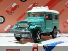 トミカ　トヨタ　ランドクルーザー
