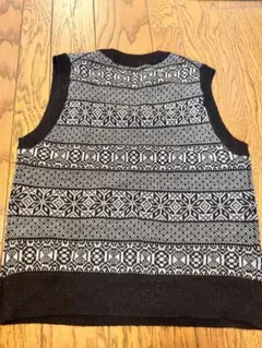 無印良品　ウール100% 雪の結晶模様 ニットベスト M
