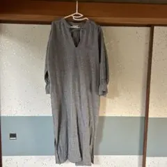 黒と白のチェック柄 Vネック ロングワンピース 長袖