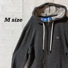 アディダス　トレファクロゴ　ジップアップパーカー