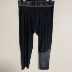 Under Armour ブラック 5分丈タイツ ストライプデザイン L