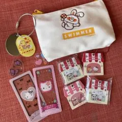 SWIMMER×サンリオコラボアクリルキーホルダー　SWIMMERポーチ