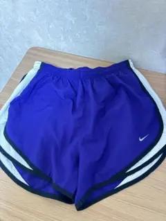 【値下げしました！】Nike ランニングショーツトパンツ　レディース　スポーツM