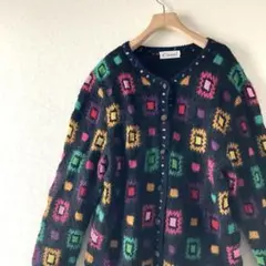 手刺繍 パッチワーク シャギーニット カーディガン　黒 カラフル 総柄 個性派