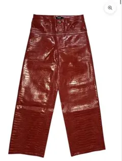 新品 Mサイズ goar.archive 赤 クロコ レザーパンツ - メルカリ