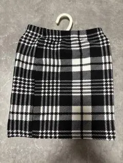 Shein 黒と白のチェック柄タイトスカート　未使用品