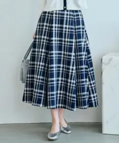 チェックスカート