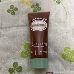 ロクシタン　アーモンド シャワースクラブ 20ml