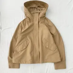 【ジーユー】マウンテンパーカー フルジップ 裾ドロスト付き フード付き S