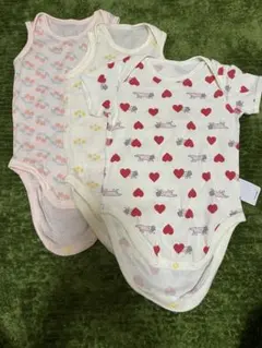 ユニクロ　肌着　ロンパース　3点セット　リサラーソン