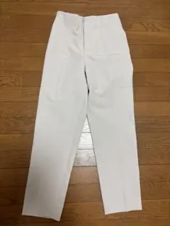coca テーパードパンツ　ハイウエスト　ホワイトのサムネイル