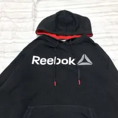 Reebok フード付き ブラックパーカー