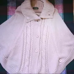 ニットポンチョ