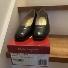 Salvatore Ferragamo LUIGIA パンプス 6Dのサムネイル