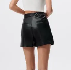 ZARA レザー風バミューダパンツ ブラック 24
