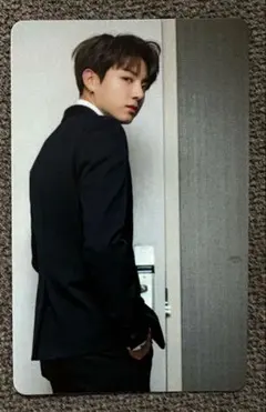 ジョングク　グク　jungkook BTS　スーツ　トレカ　カード　防弾少年団