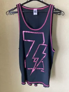 ￼[正規品ZUMBA] ZW メッシュタンクトップ 黒/ピンク 稲妻デザイン