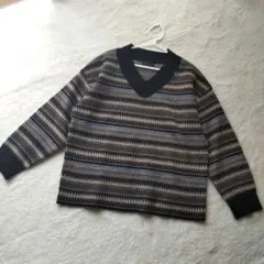 DAZY Vネックニット Lサイズ