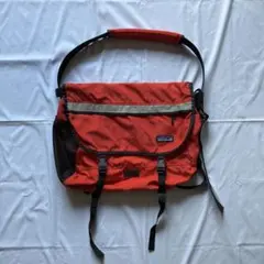 美品 USA製 patagonia ハーフマス メッセンジャーバッグ sp01 - メルカリ