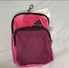 ★綺麗なアディダス、ゴルフケース