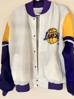 希少！！ DeLONG NBA Los Angeles Lakers スタジャン - メルカリ