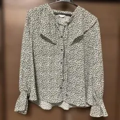 未使用に近い　スローブイエナ花柄フリル長袖ブラウス