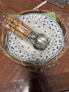 食器セット　大皿5枚、スプーン5つ