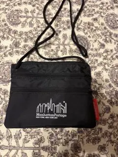 Manhattan Portage 黒 サコッシュ