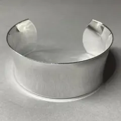 【匿名配送】 シンプル カフ シルバー バングル 925刻印 幅広 大ぶり