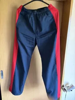 Nike トラックパンツ 黒 赤