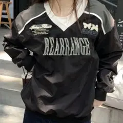 ロゴ グラフィック ドロップショルダー 長袖トップス